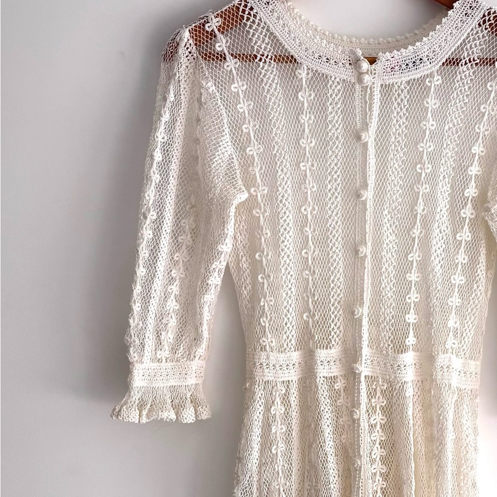Lim’s Vintage Crochet Dress
